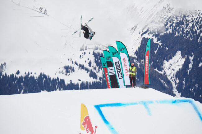 Die Athletinnen der SSE fliegen hoch hinaus